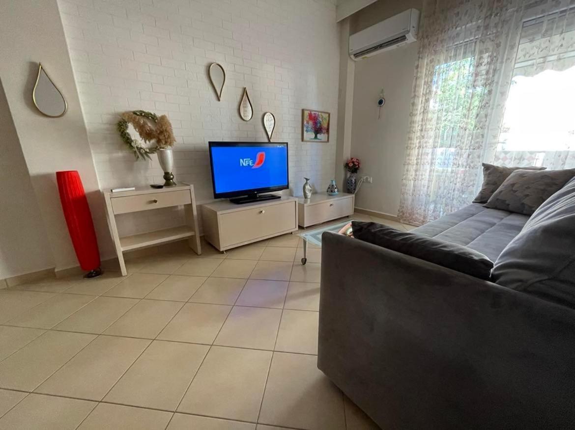 Brick Apartment Nea Peramos (Macedonia) Exterior foto