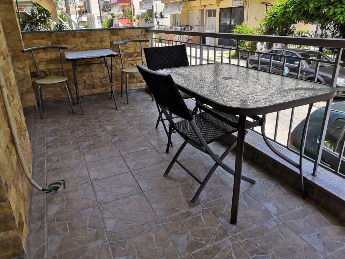 Brick Apartment Nea Peramos (Macedonia) Exterior foto